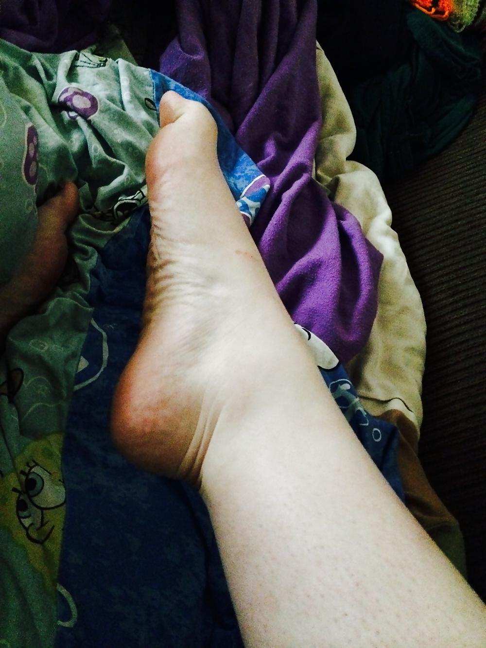 25P 21yr old jenna socks puss anal very tight