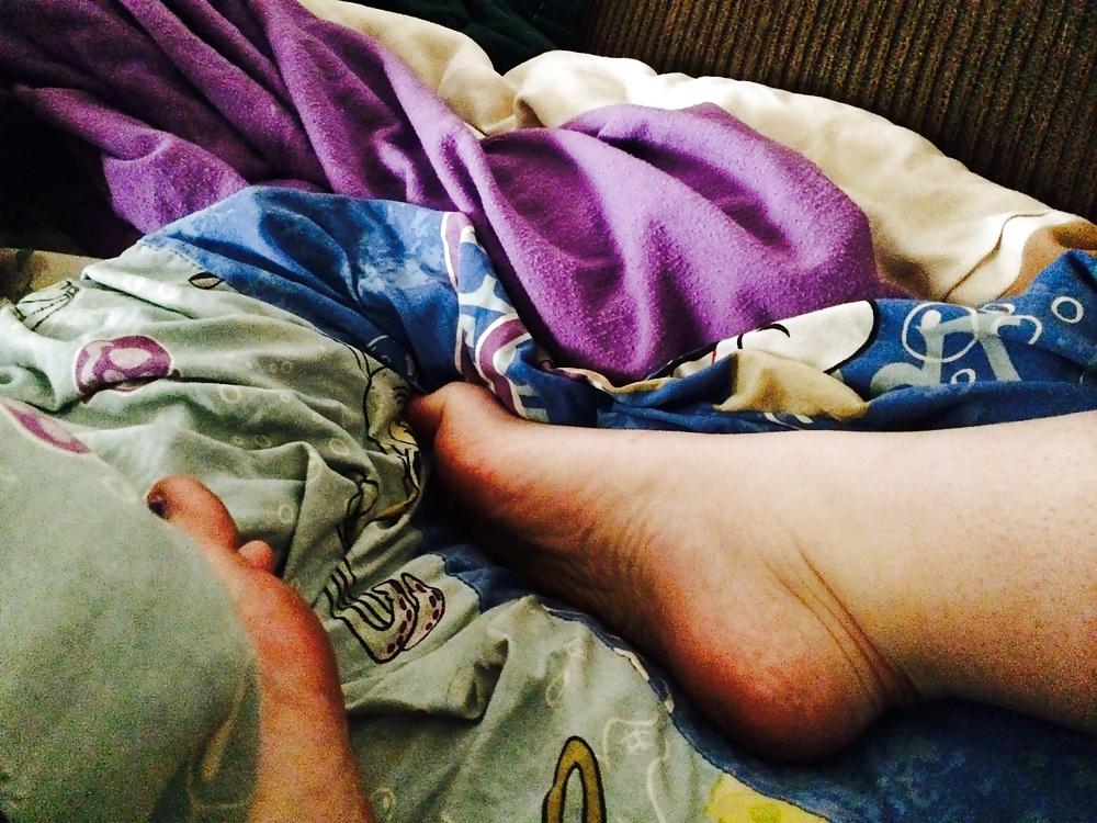 25P 21yr old jenna socks puss anal very tight