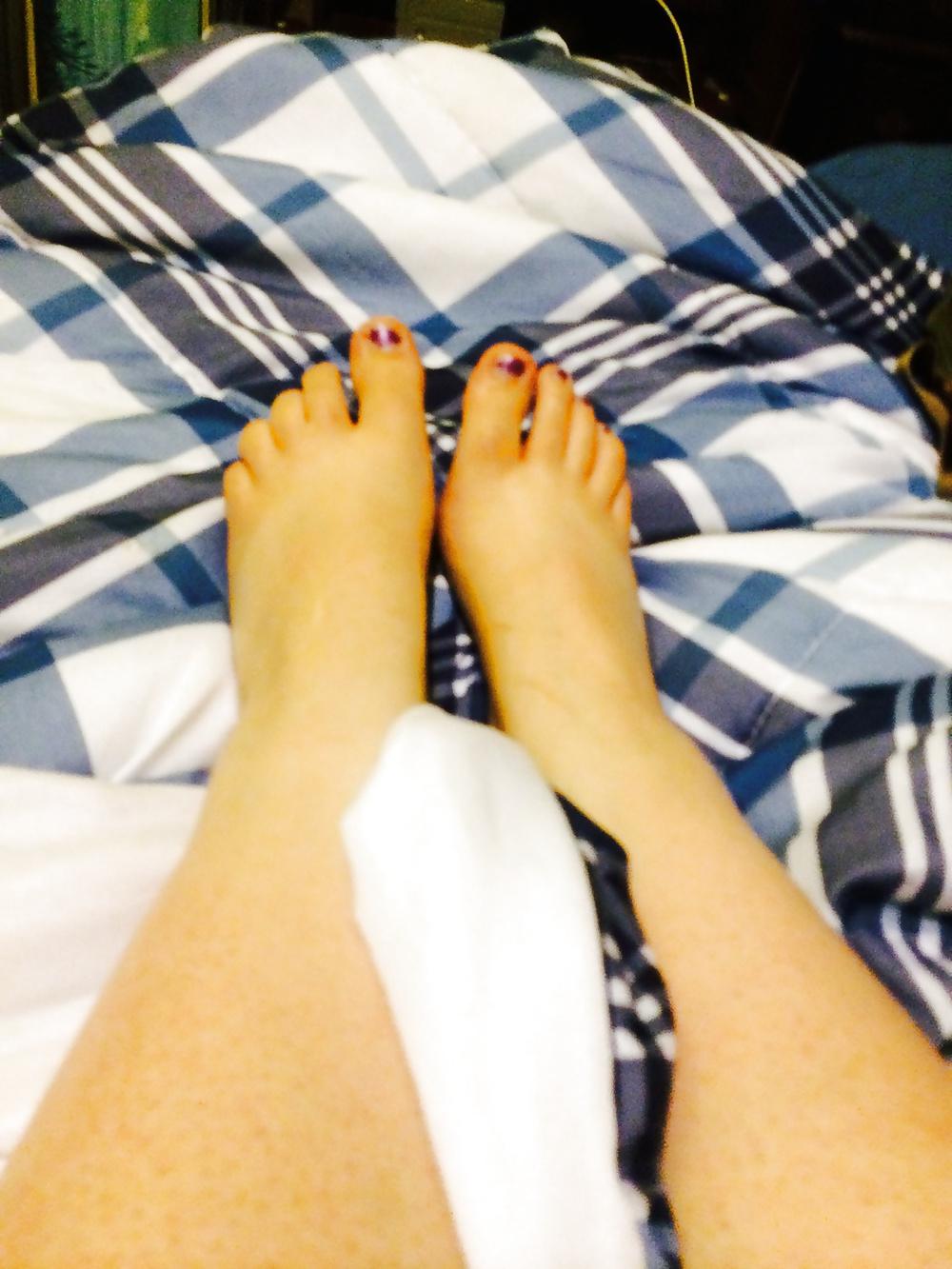 25P 21yr old jenna socks puss anal very tight