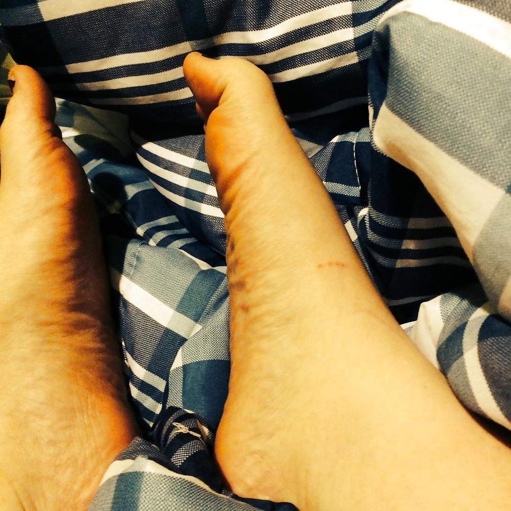 25P 21yr old jenna socks puss anal very tight