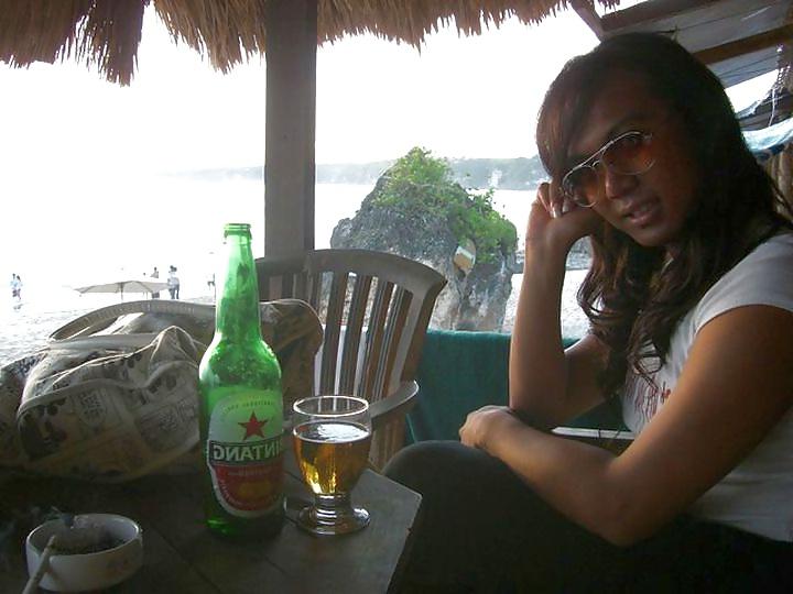 25P Indonesian Ladyboy Fiona