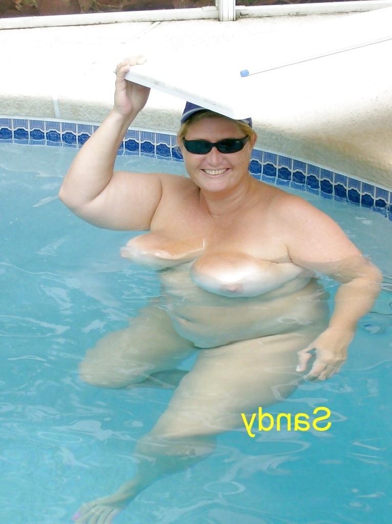 22P More pics of this married fuck pig i played with