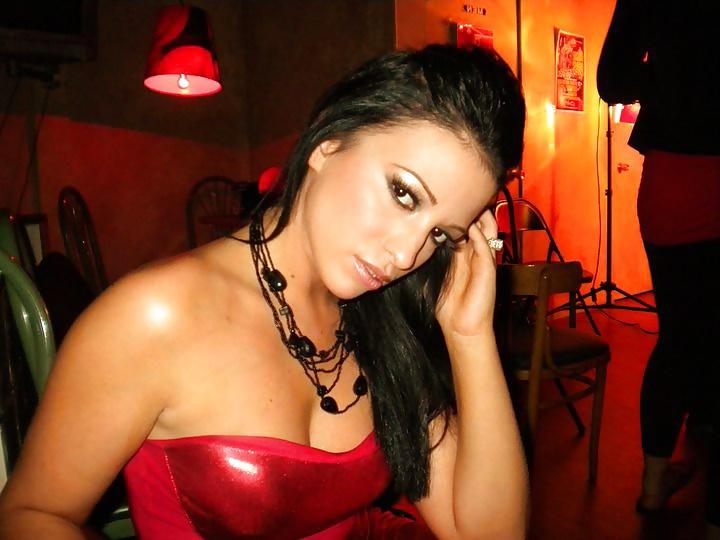 25P Friend #19 (MILF)