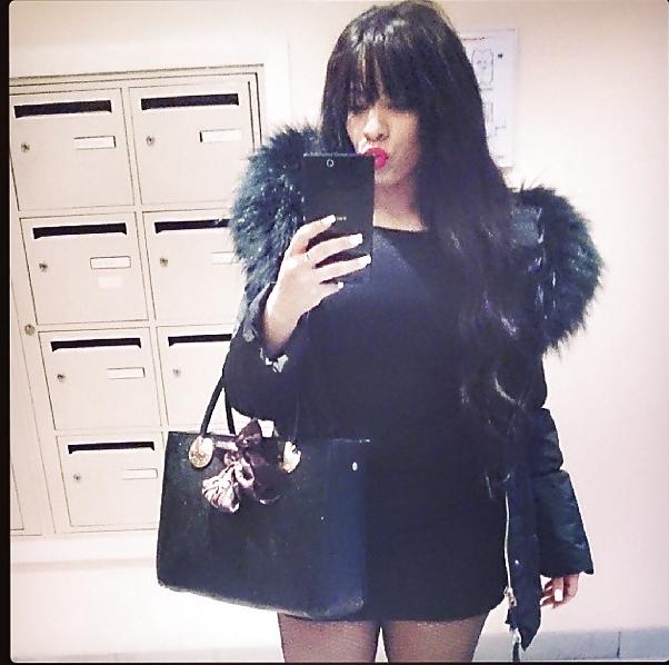 19P Jolie beurette a gros seins
