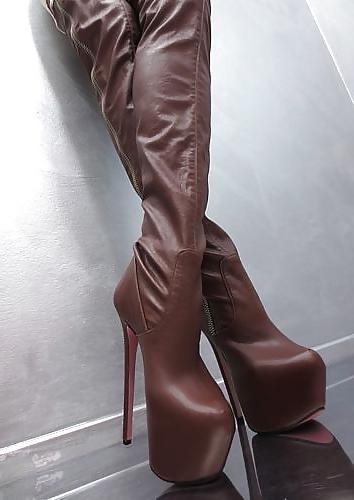 23P Leather High Heels And Boots 2