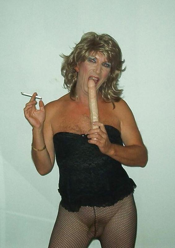25P Smoking Gurls 13