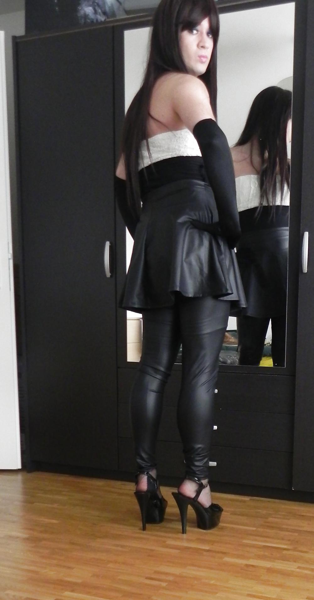23P Yes I am a sissy :). Boots & leather gurl