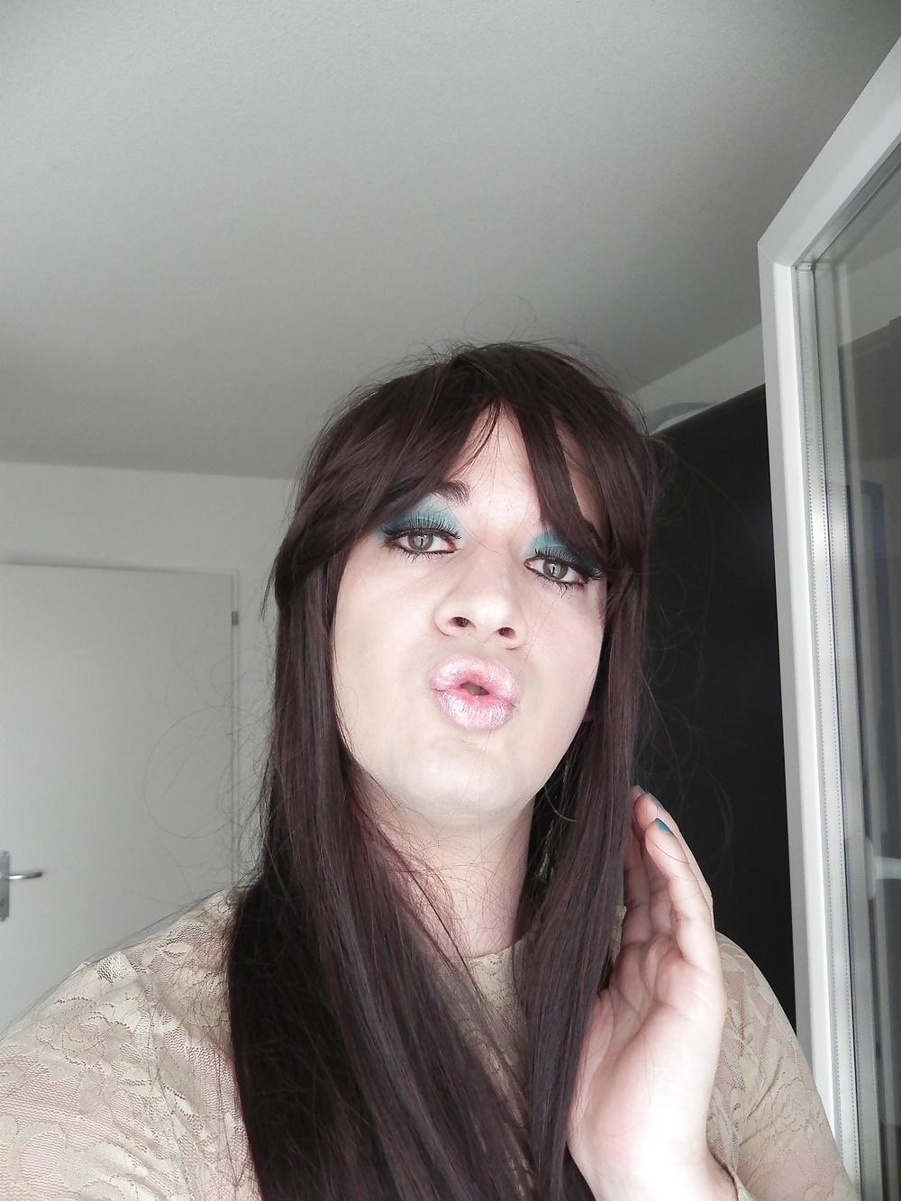 23P Yes I am a sissy :). Boots & leather gurl