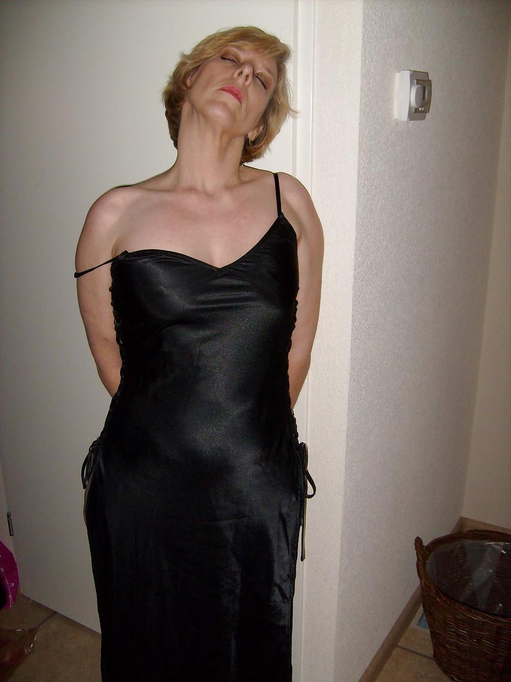 12P Sexy photoshoot