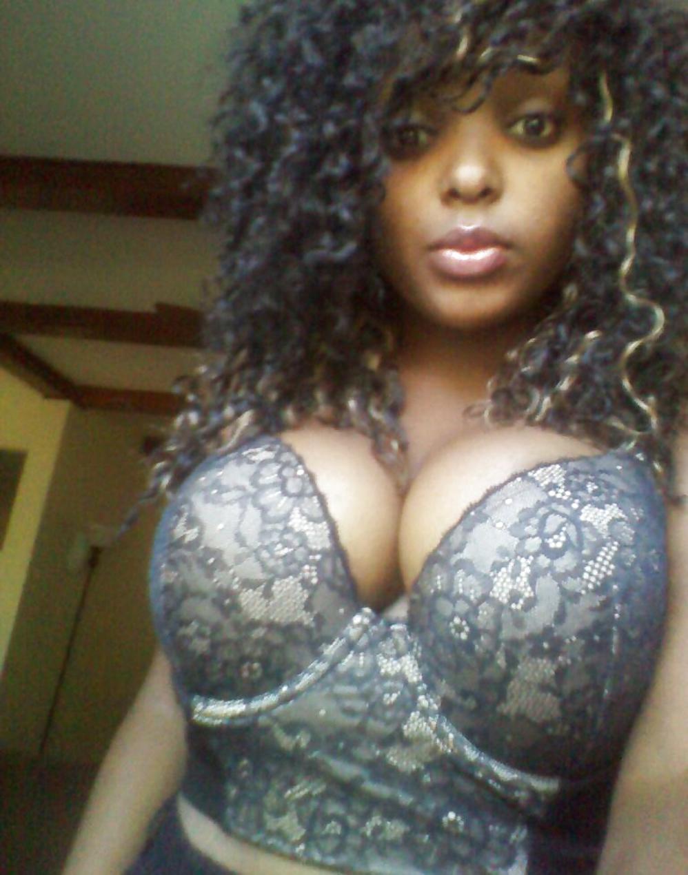7P Hot Ebony Teen Selfies