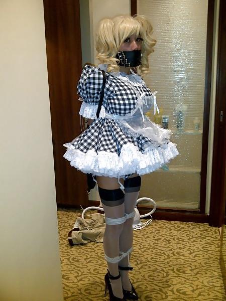 25P Sissy bondage