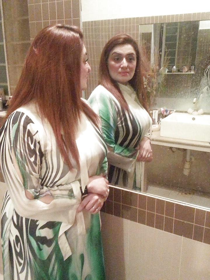20P Big boobs paki milf