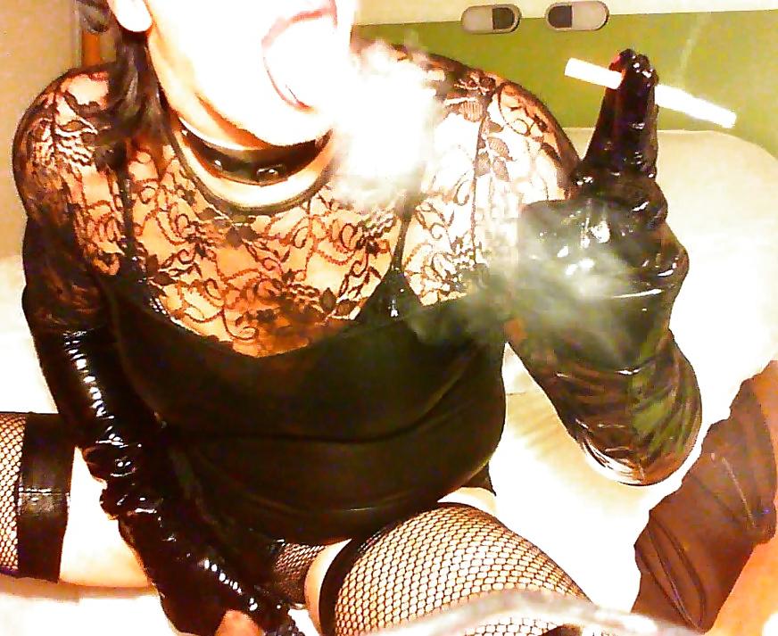 24P Smoking whore May 2014