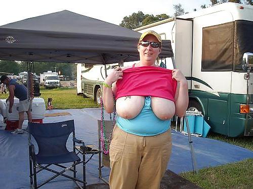 21P Saggy tits 101.