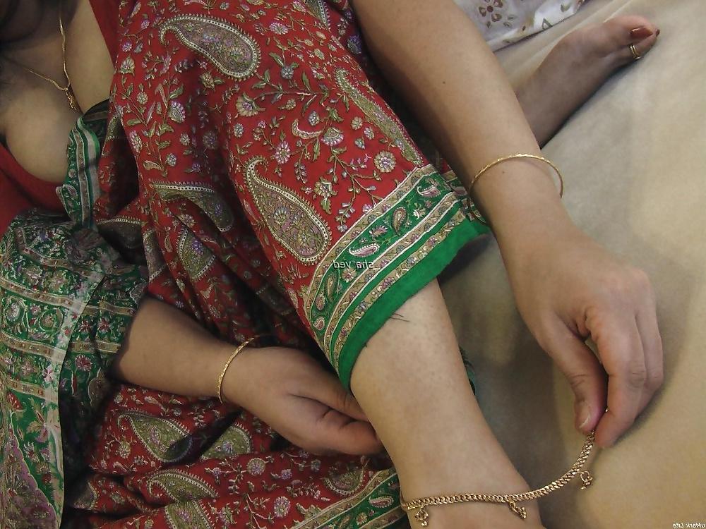 25P Indian Aunty Show 9