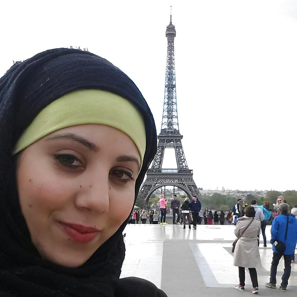 25P Beurette Land 2 L'attaque Du Hijab 