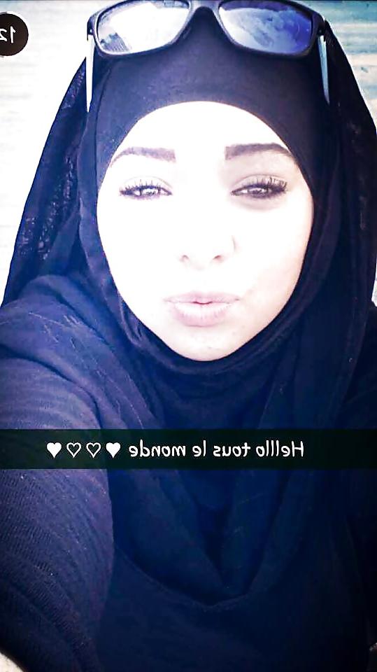 25P Beurette Land 2 L'attaque Du Hijab 