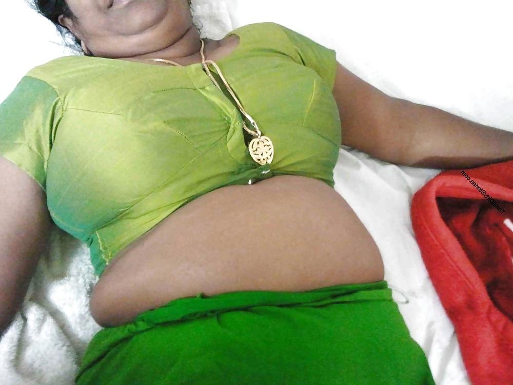 25P Sexy Indian MILF