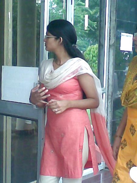 25P Sexy Indian MILF