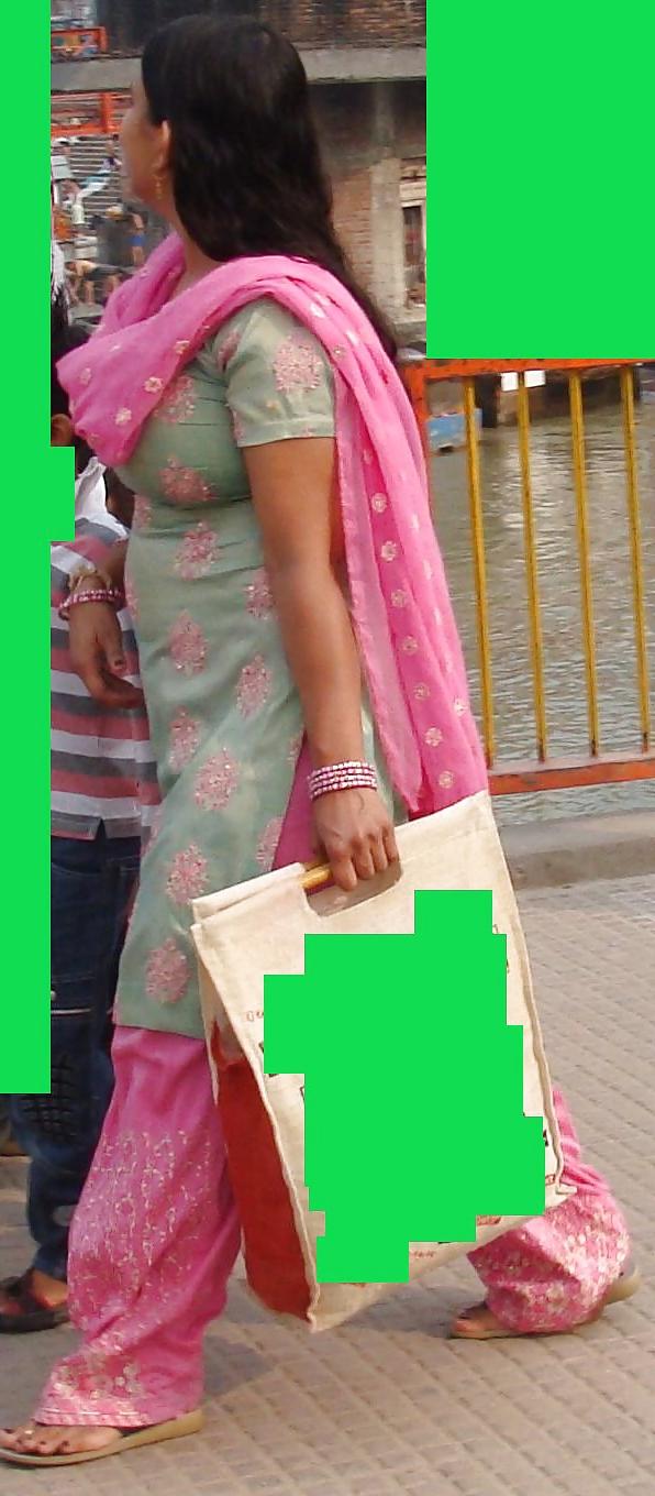 25P Sexy Indian MILF