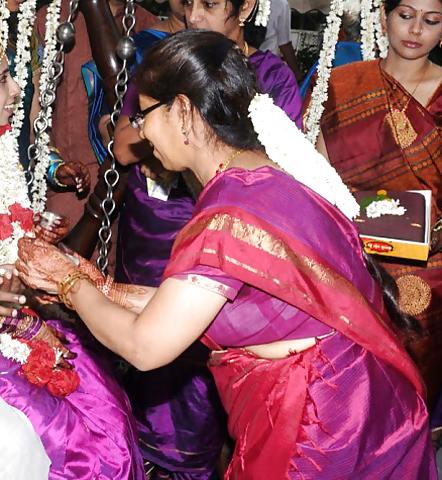 25P Sexy Indian MILF