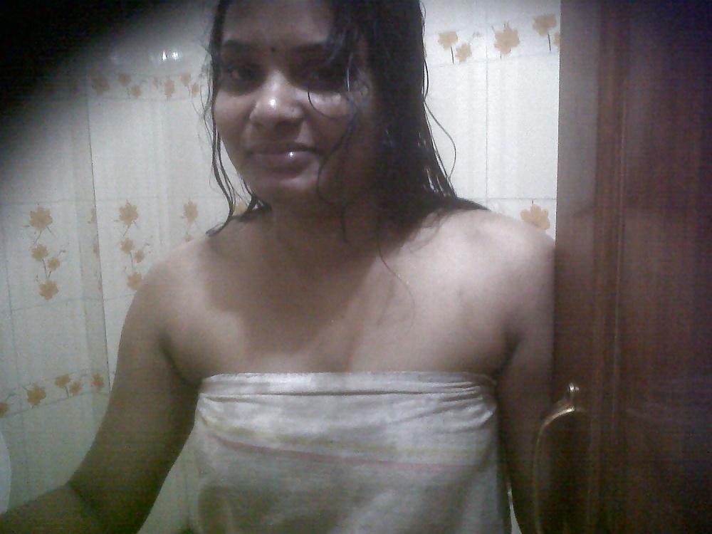 25P Sexy Indian MILF