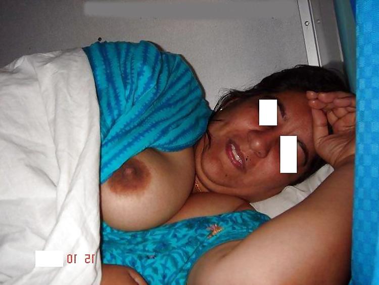 25P Sexy Indian MILF
