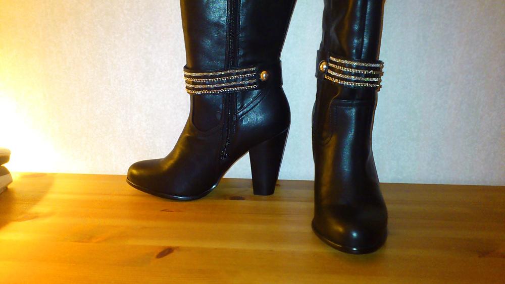 25P Shoes and Boots