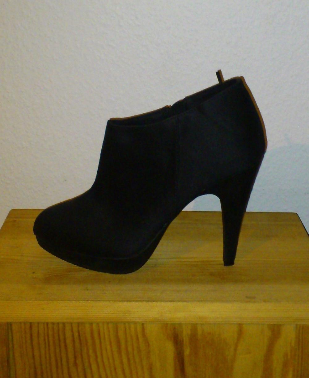 25P Shoes and Boots