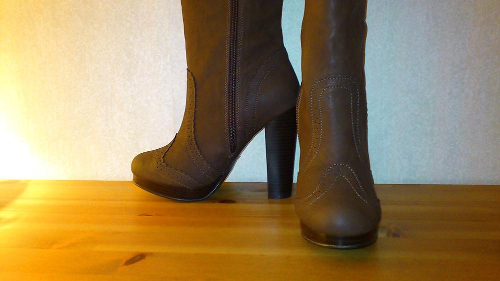25P Shoes and Boots