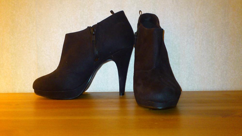 25P Shoes and Boots