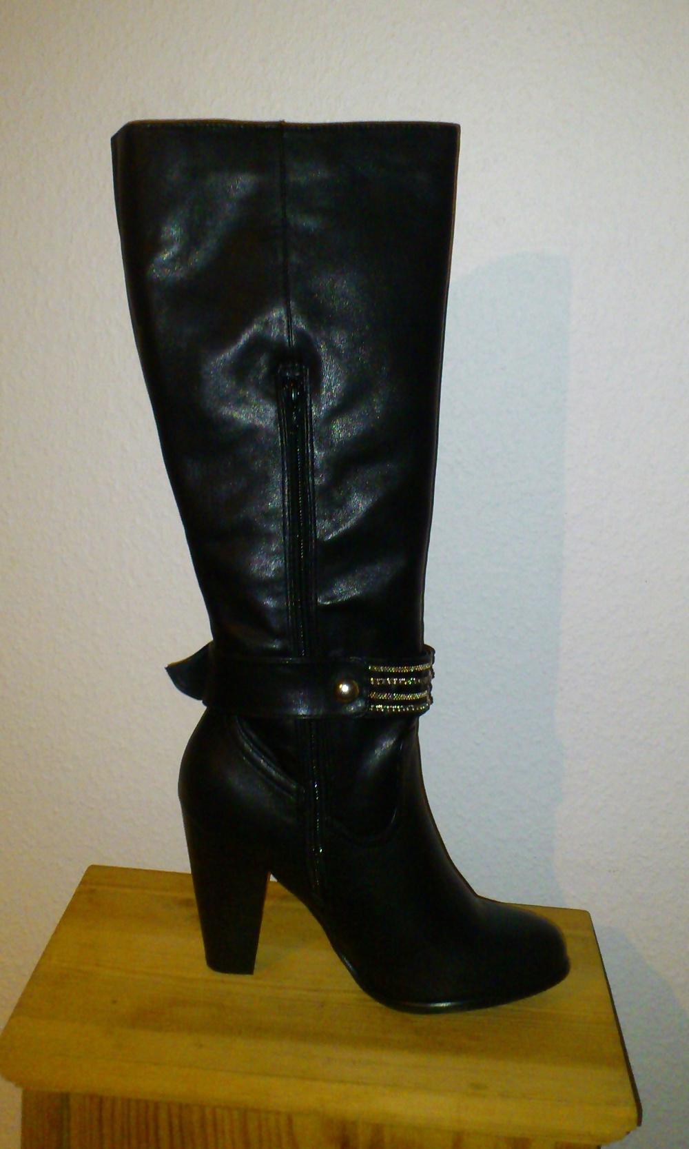 25P Shoes and Boots
