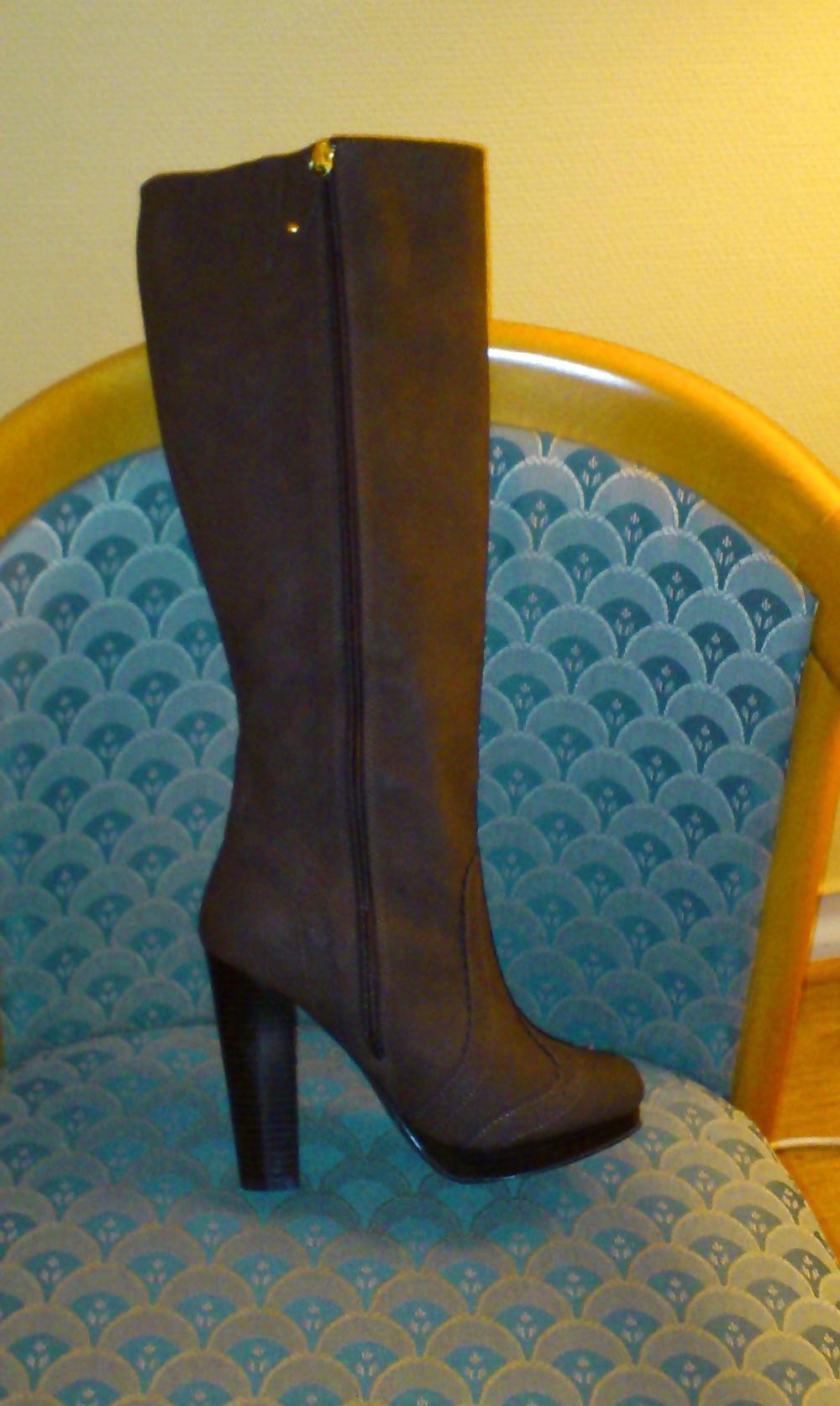 25P Shoes and Boots