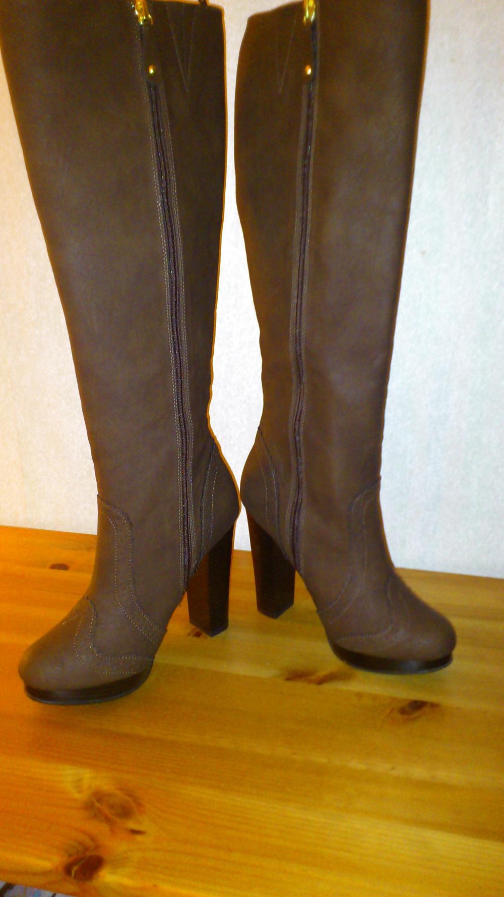 25P Shoes and Boots