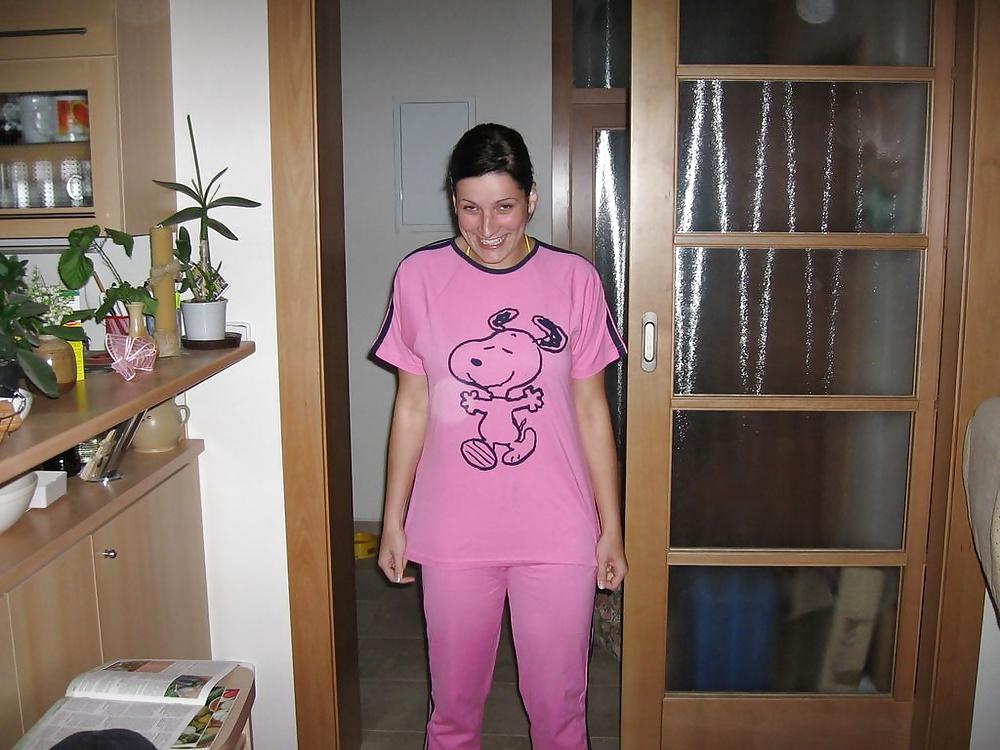 25P Crazy brunette