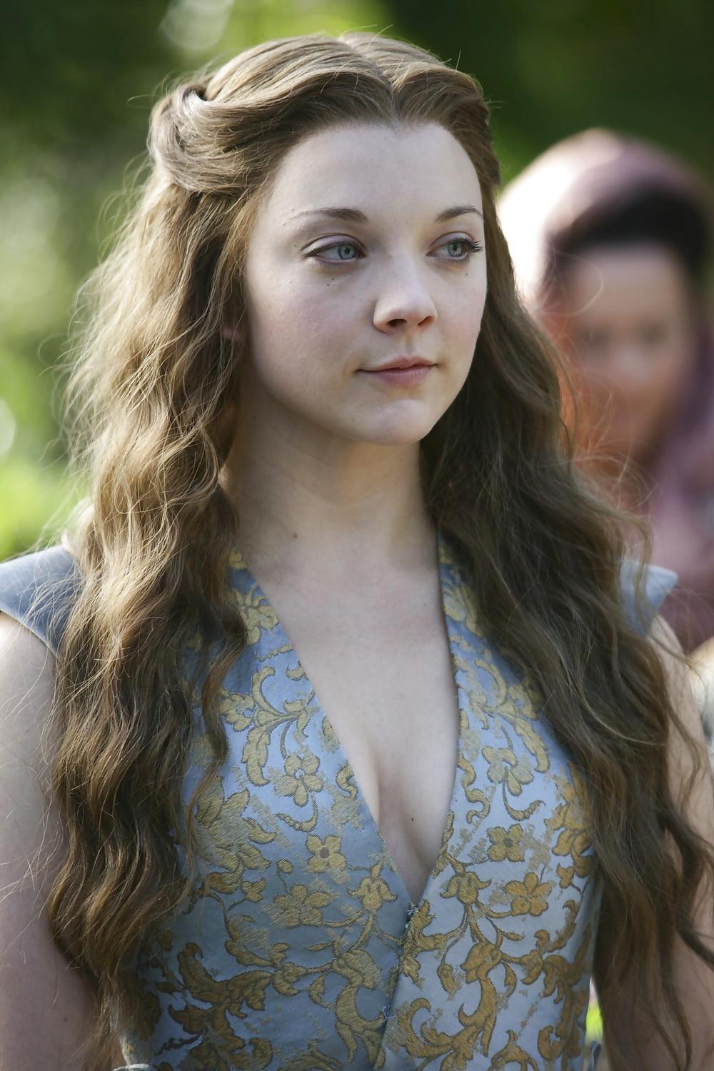 21P Game of Thrones Babes