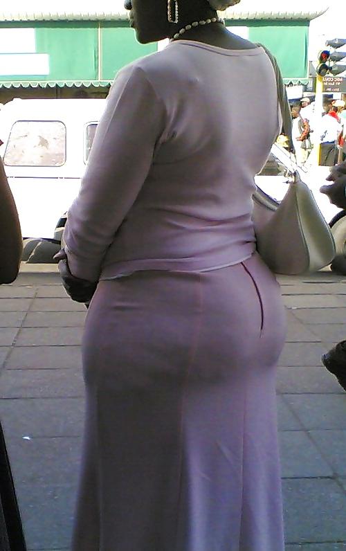 25P Mature Booty1