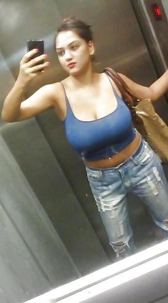 25P Webtastic Boobs Vol.654