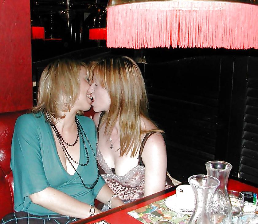 14P Lesbian Milf