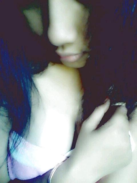 10P Indonesian girl fina