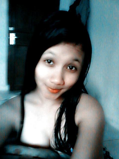 10P Indonesian girl fina