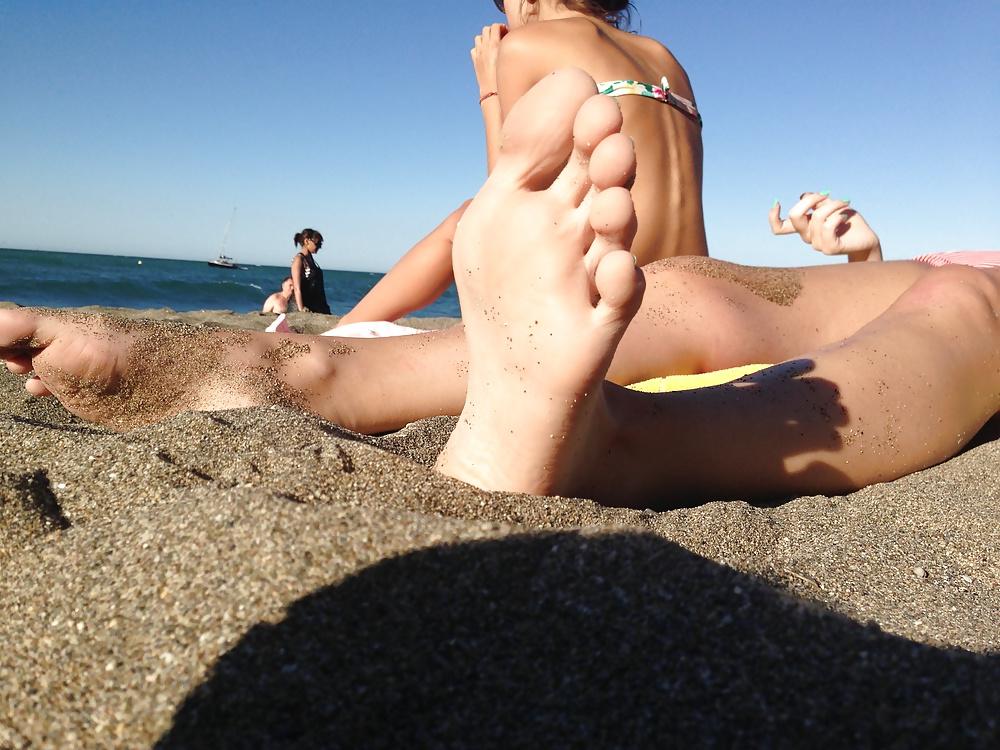 15P Feet caught 