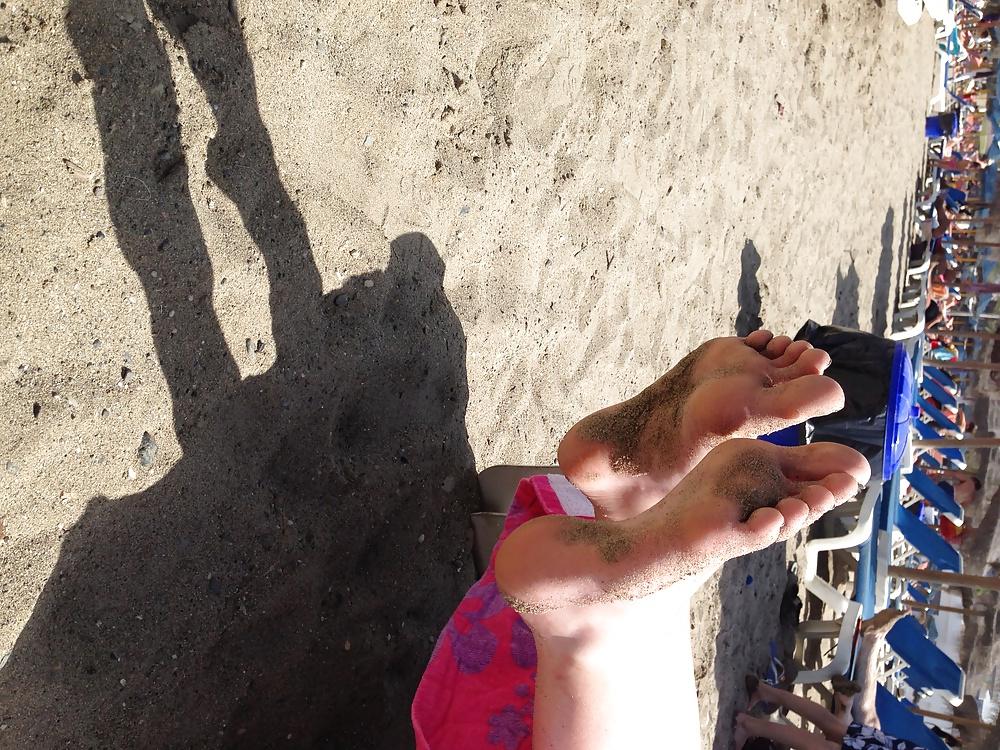 15P Feet caught 