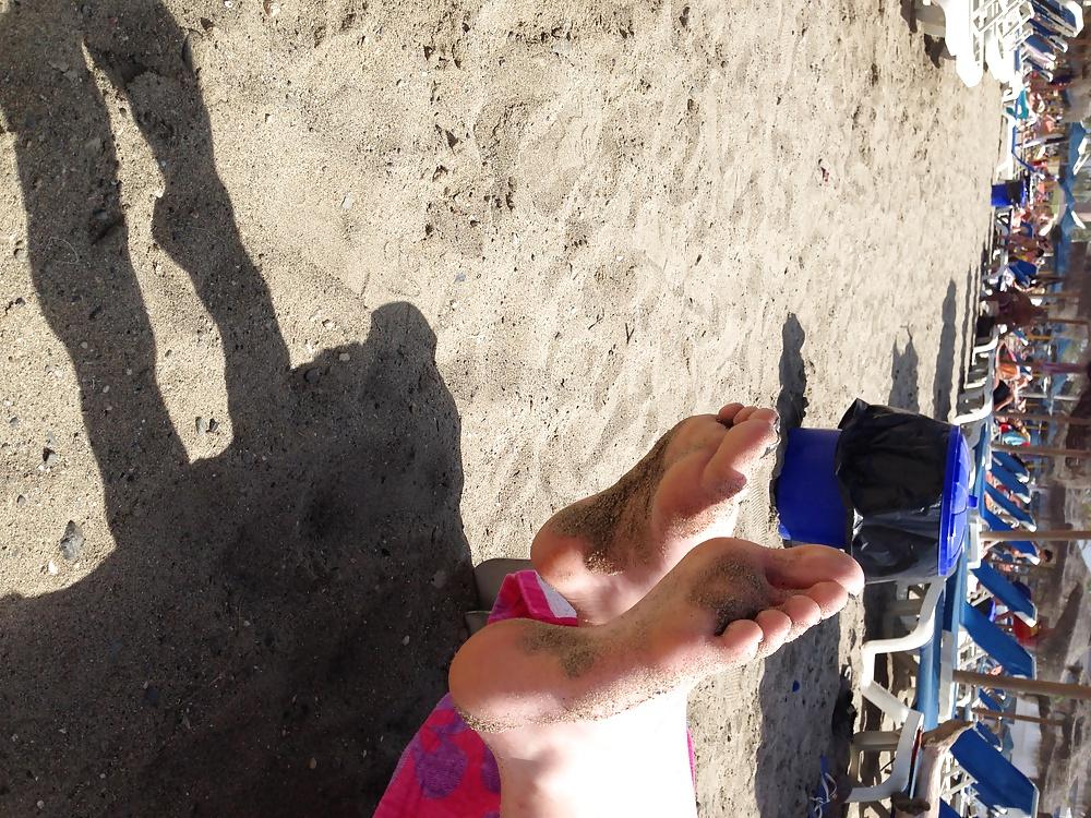 15P Feet caught 