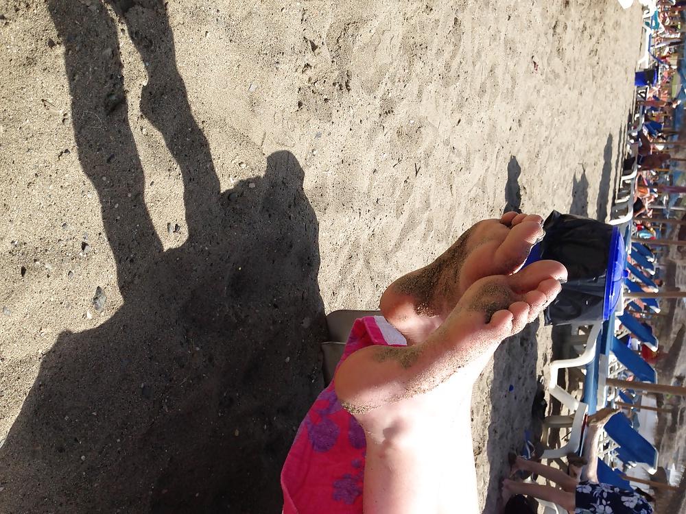 15P Feet caught 