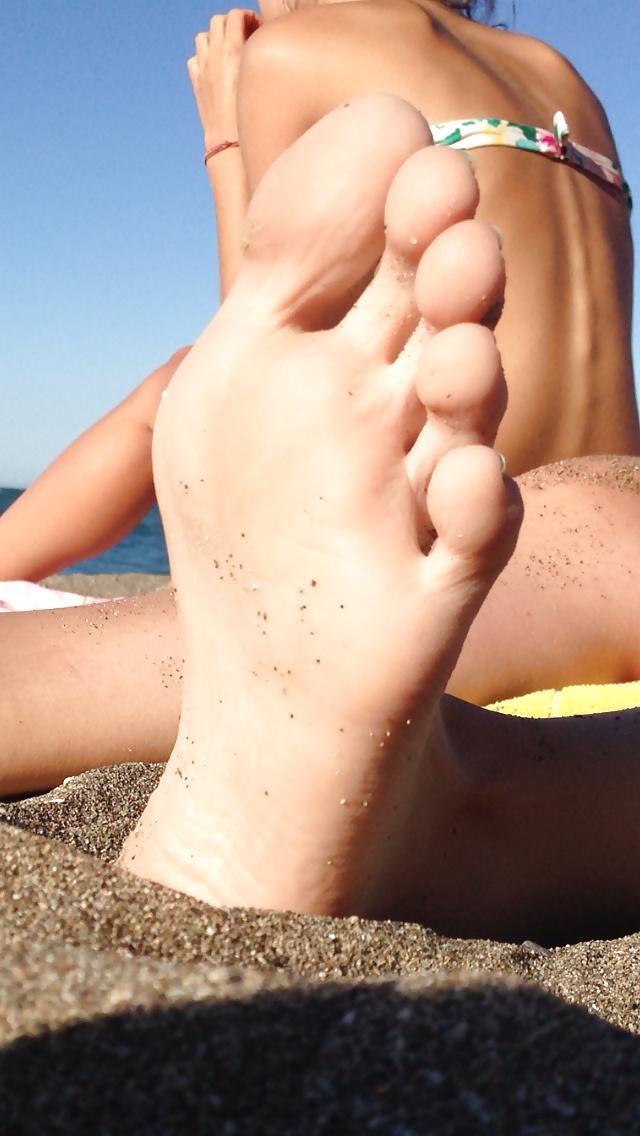 15P Feet caught 