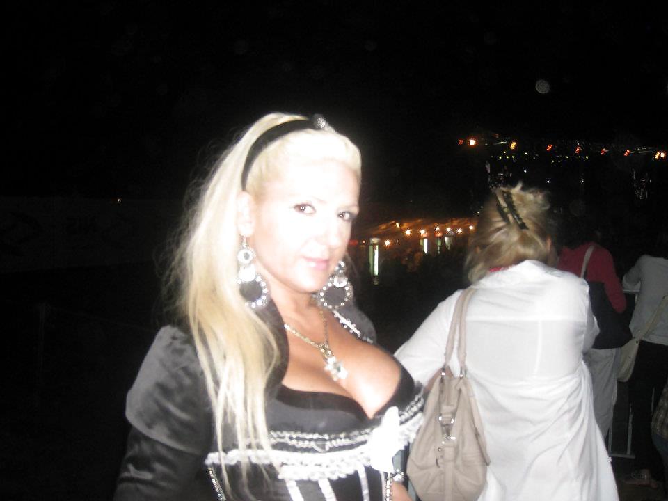 25P Natali Serbian MILF