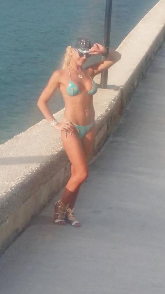 25P Natali Serbian MILF
