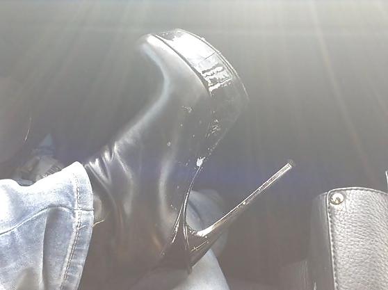 12P Julie skyhigh most sexy leather pant & boots
