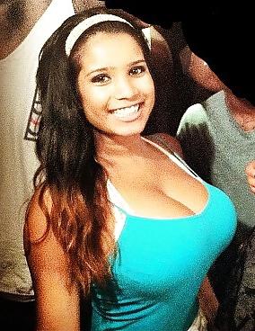 25P Webtastic Boobs Vol.569